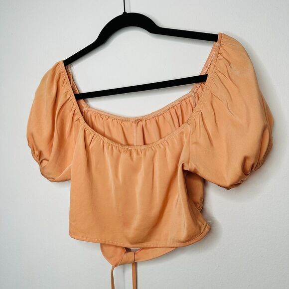 Le Lis Peach Puffed Short Sleeve Front Tie Elastic Neck Sleeve Crop Top L - Picture 4 of 15